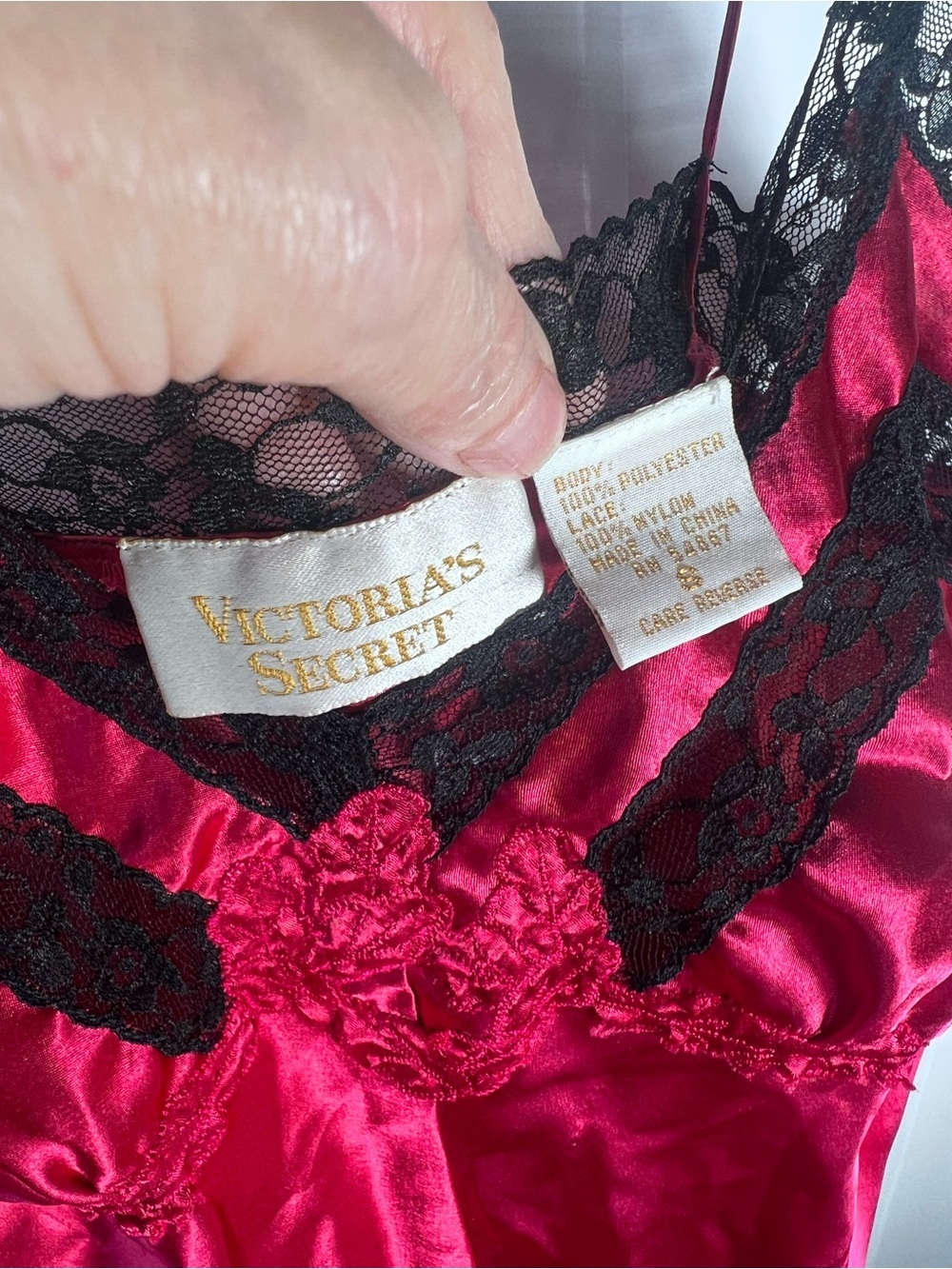Victoria's Secret vintage gold label Fuchsia Satin Lace-Trim teddy romper - Picture 5 of 10